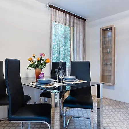 Apartman Vrane Vrané nad Vltavou 外观 照片